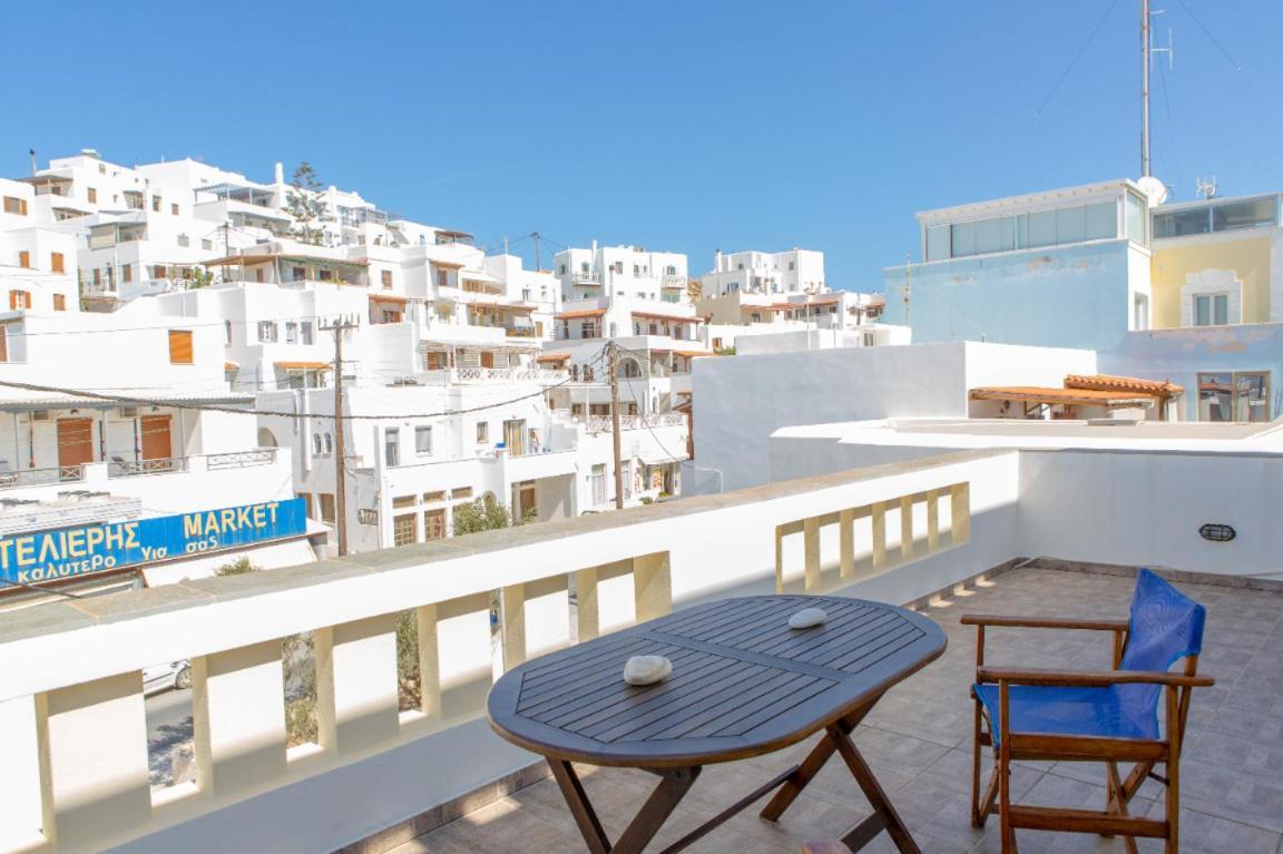 Like Naxos